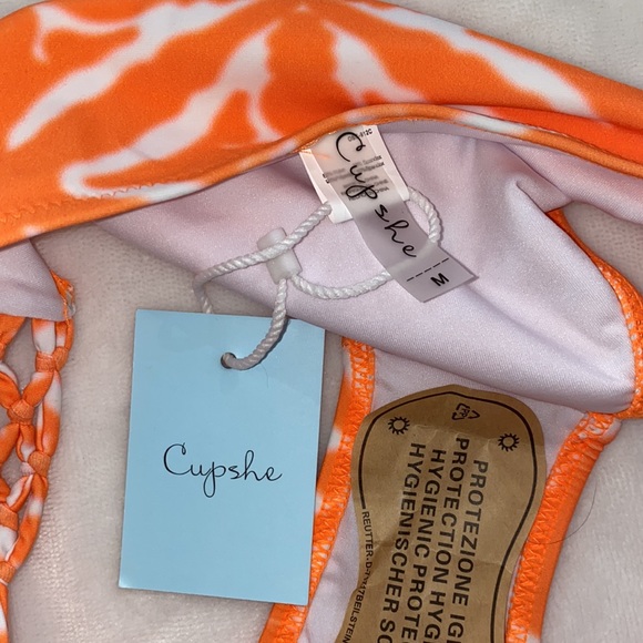 Orange tie dye Cupshe bikini. Size M. New with tags! - Picture 3 of 4